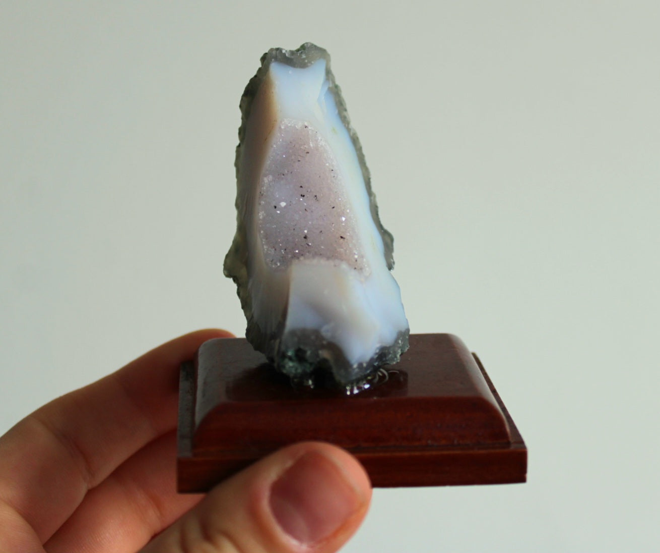 Geode on platform