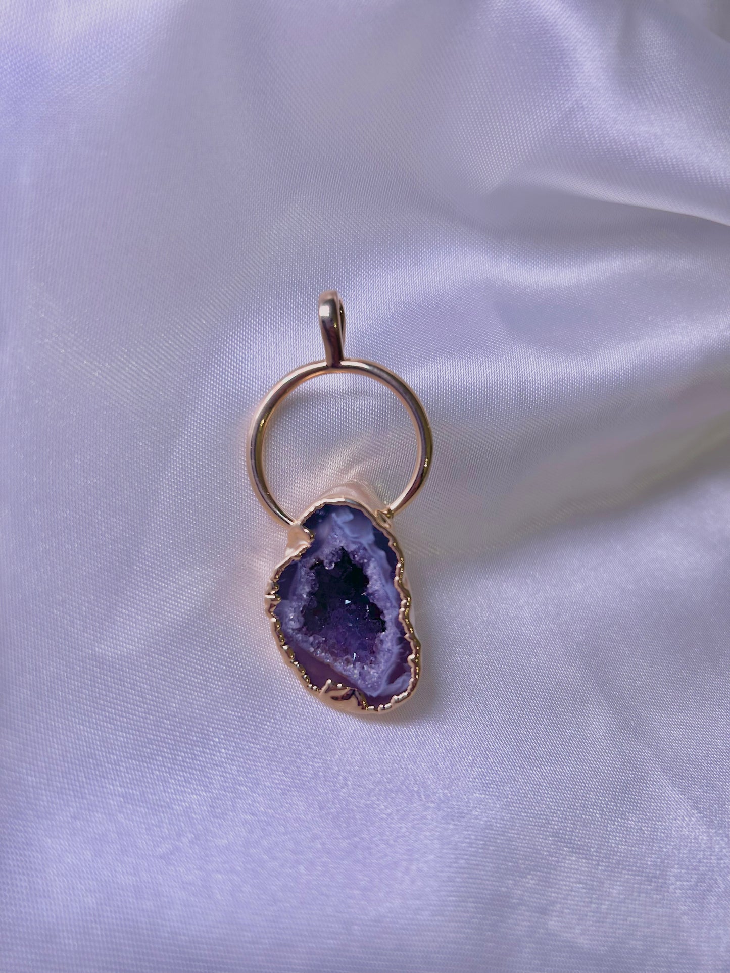 Agate golden pendant