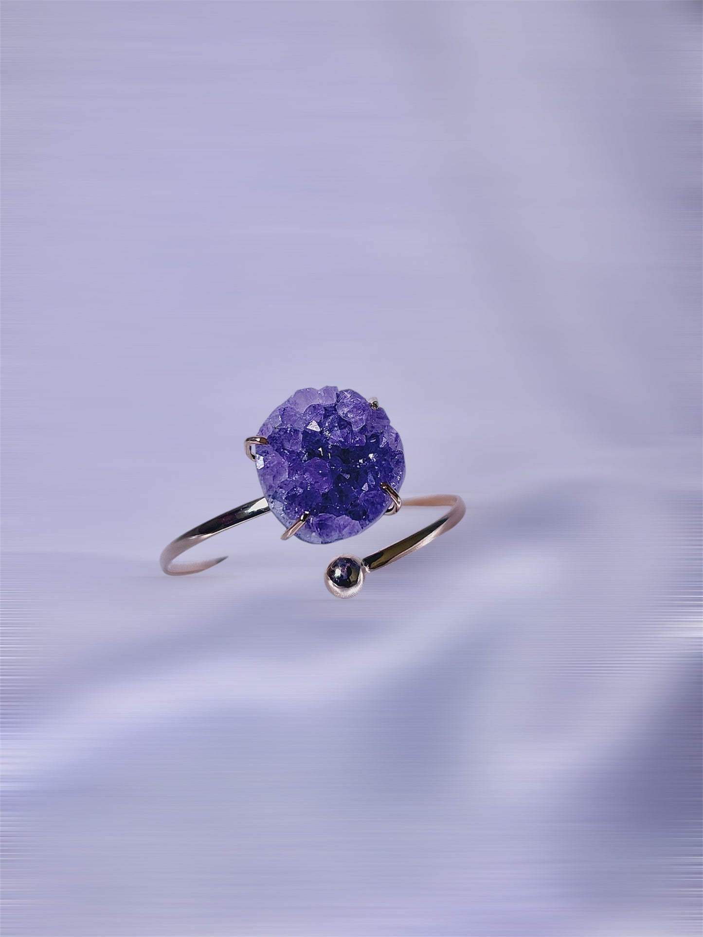 Amethyst golden bracelet