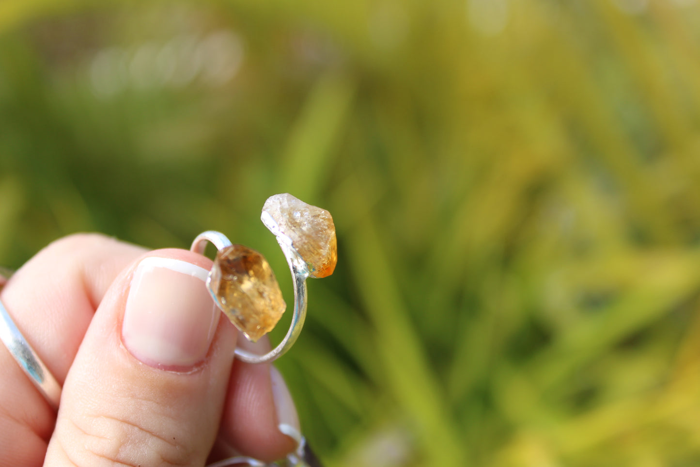 Adjustable double raw stone ring