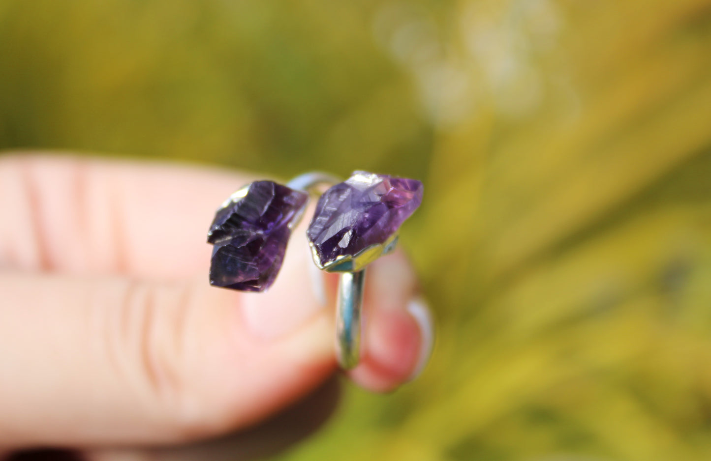 Adjustable double raw stone ring