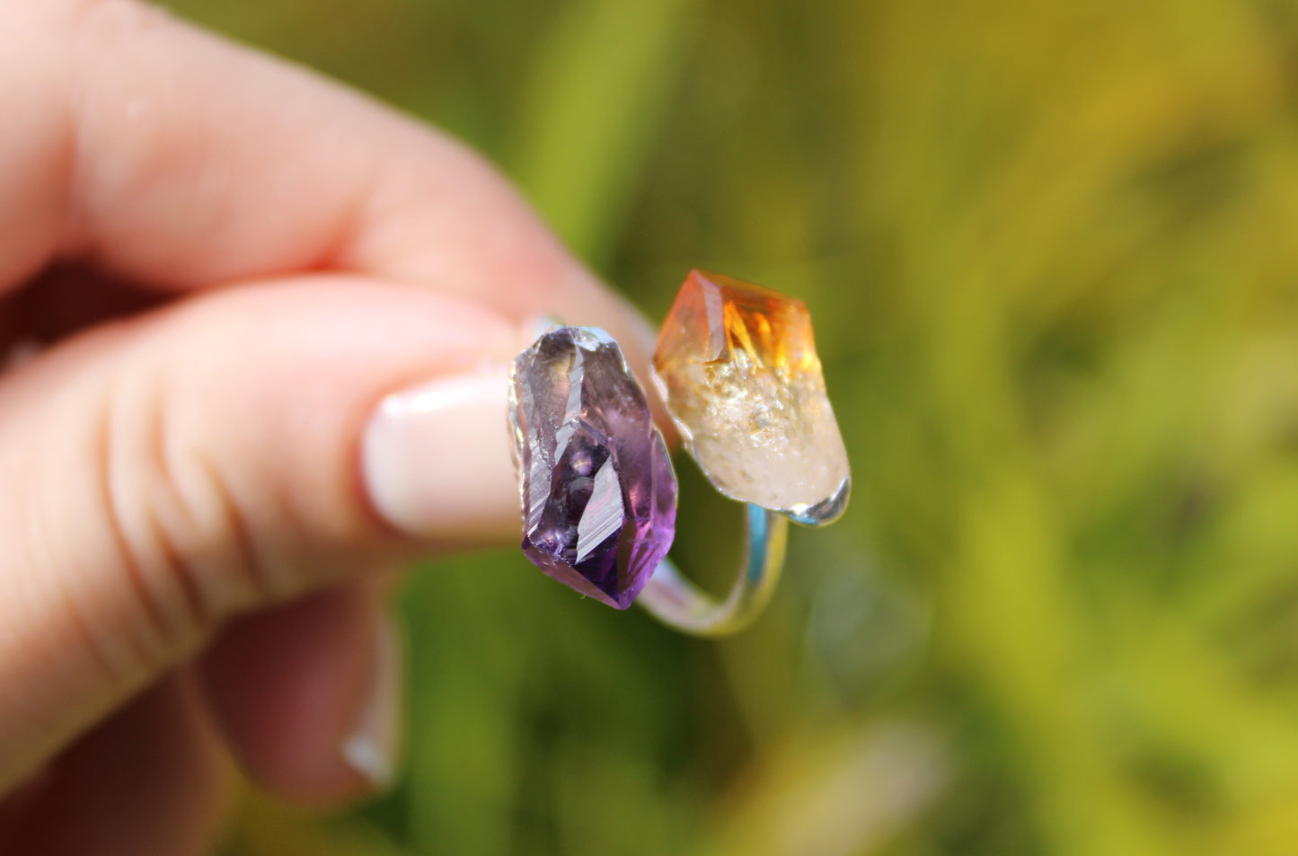 Adjustable double raw stone ring
