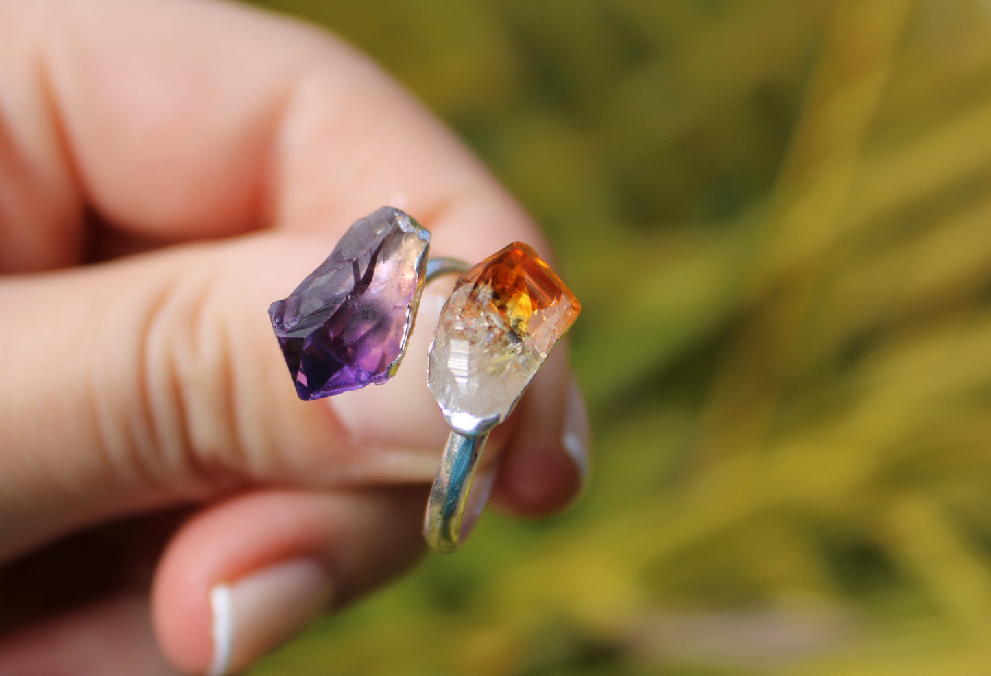 Adjustable double raw stone ring
