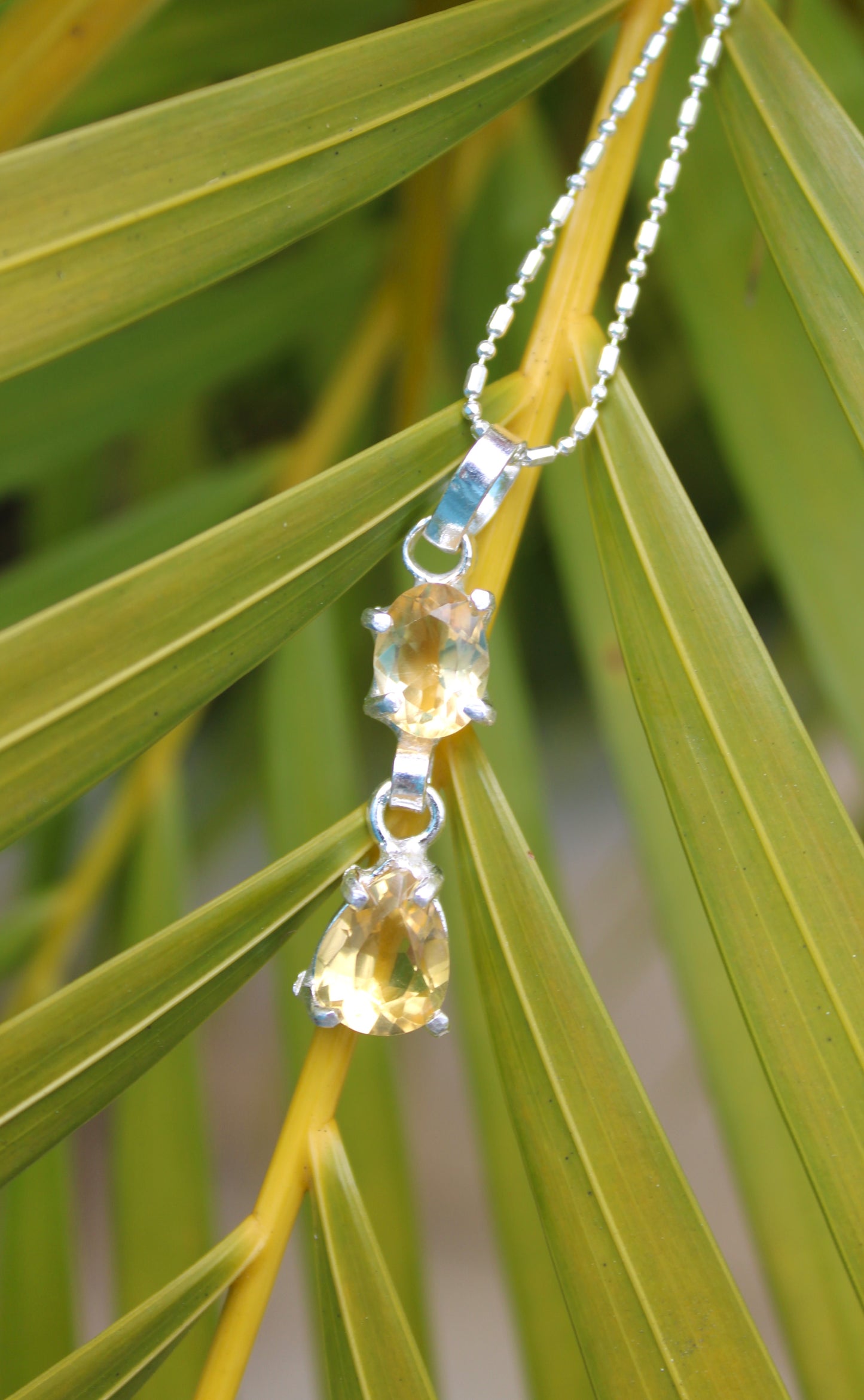 Double teardrop and oval pendant Citrine or Garnet