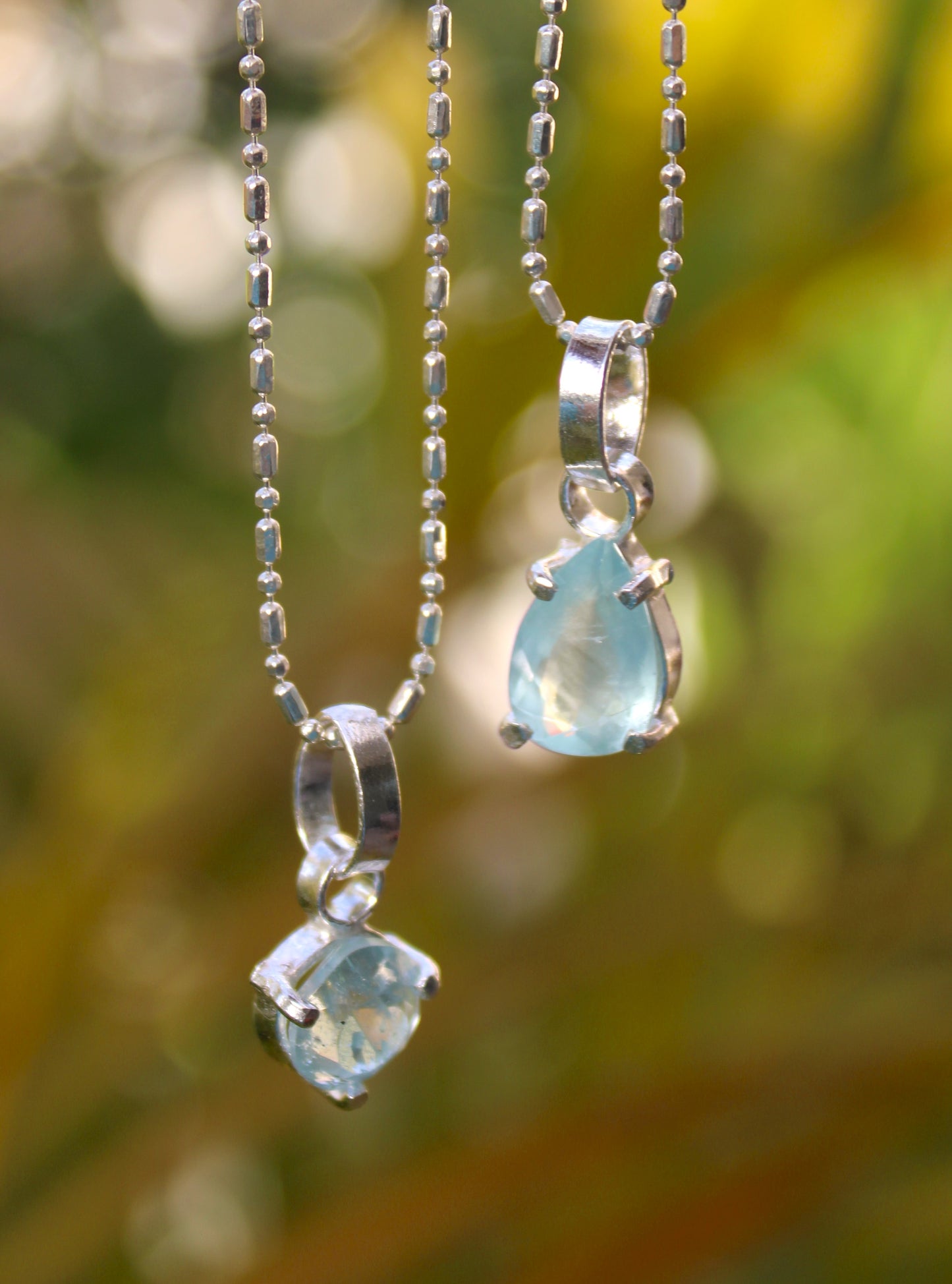 Aquamarine pendant round or pear cut