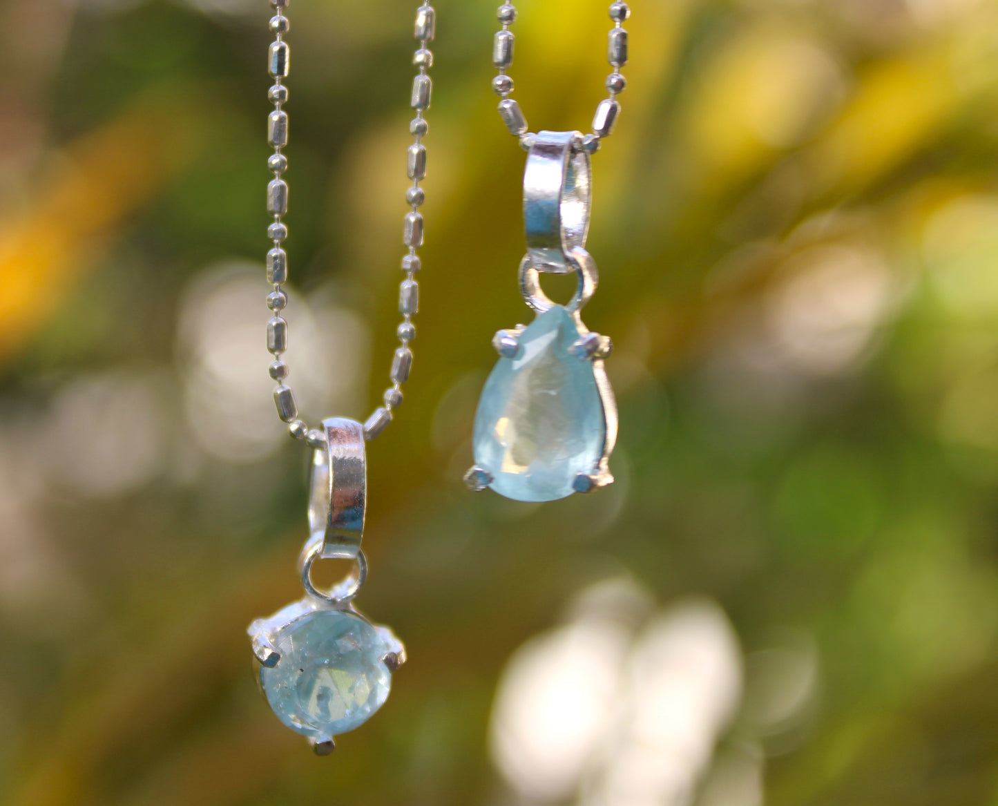Aquamarine pendant round or pear cut