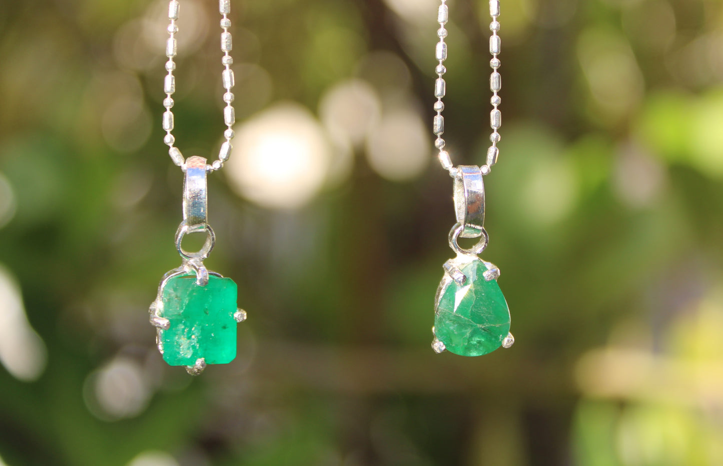 Emerald 3-carat pendant in sterling silver